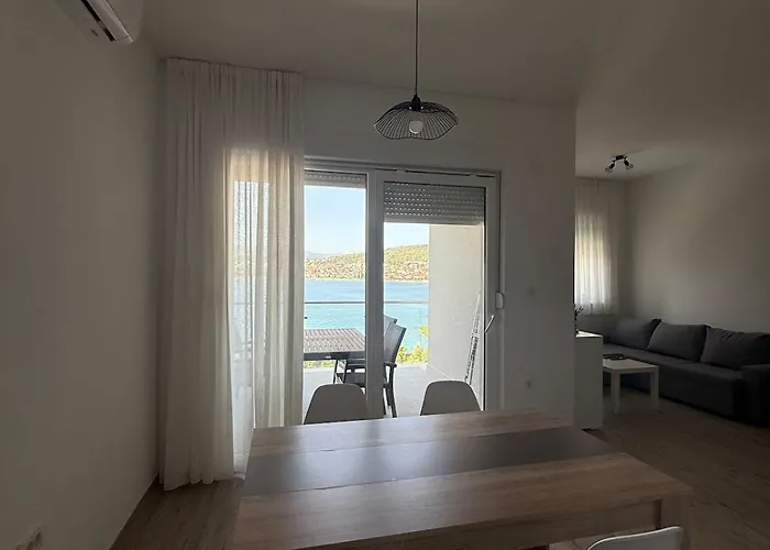 Seaesta Holidays Andrea Lägenhet *