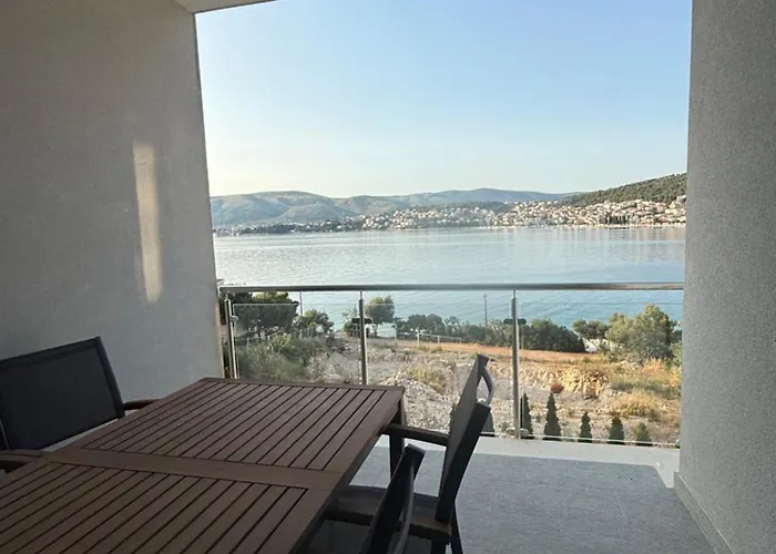 Seaesta Holidays Andrea Lägenhet